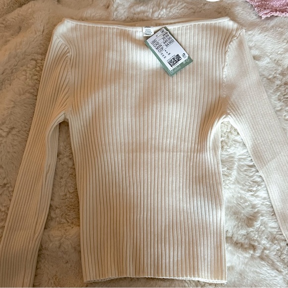 H&M Ribbed Top - Picture 2 of 2